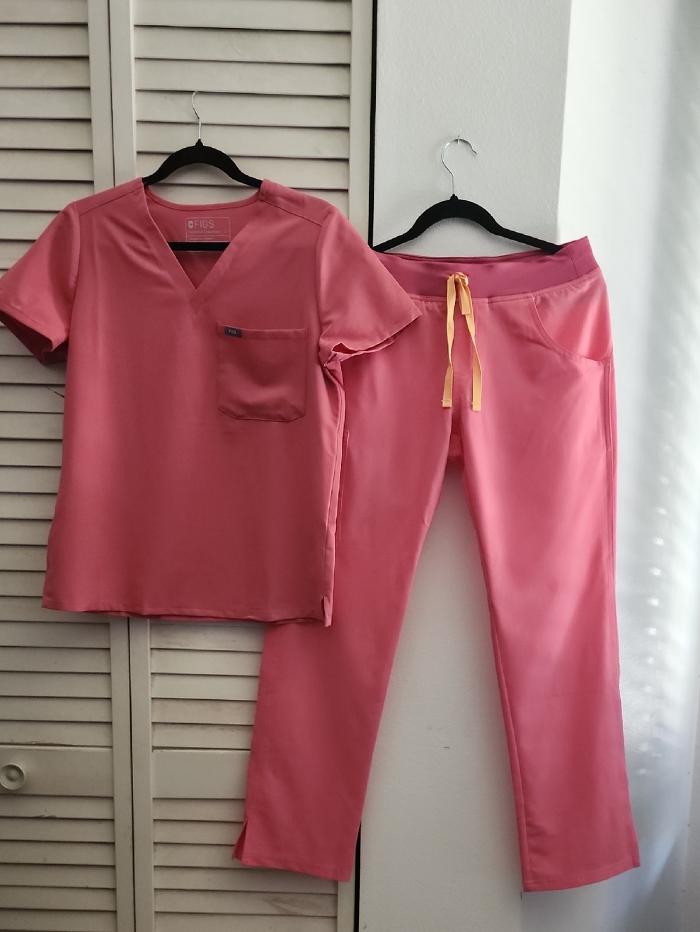 Figs Women's Coral Pink Scrub Top and Drawstring Pants